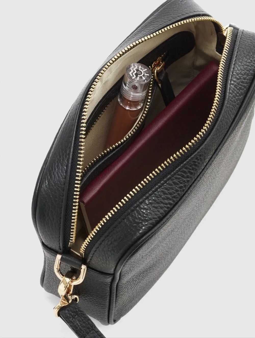 Quince Black Italian Leather Crossbody Bag - Picture 5 of 12